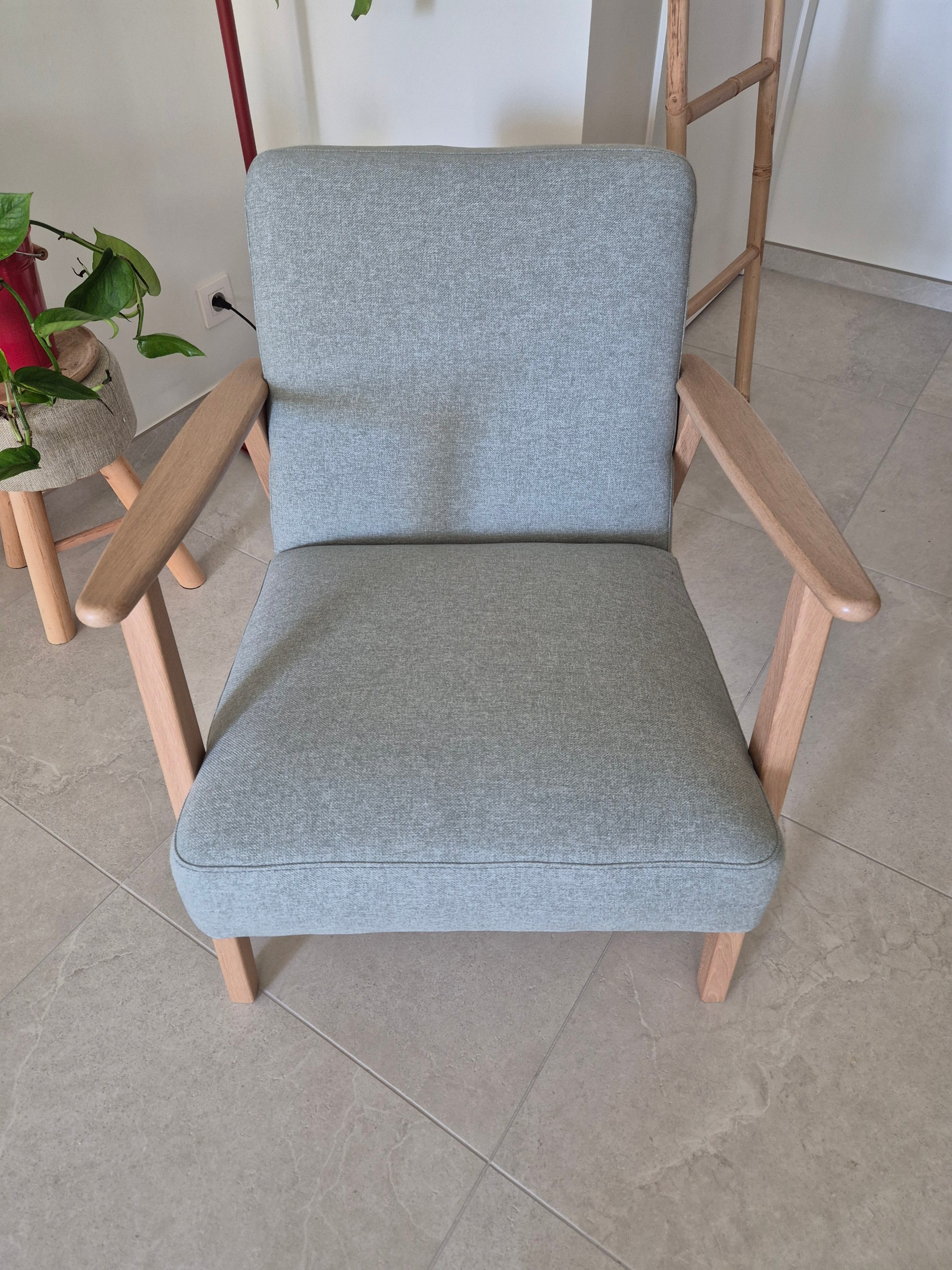 Seller photo