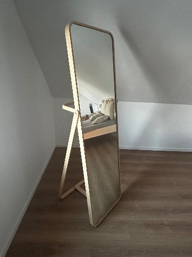 Seller photo