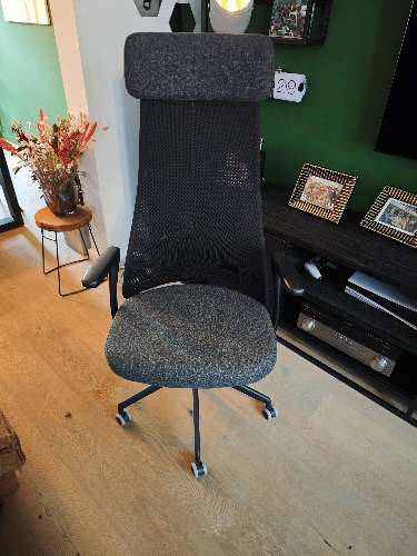 Seller photo
